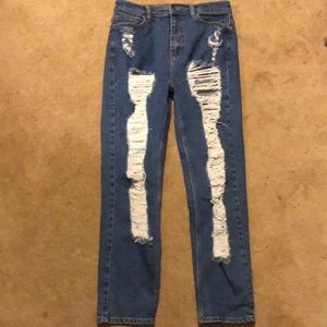 High-waisted vintage jeans